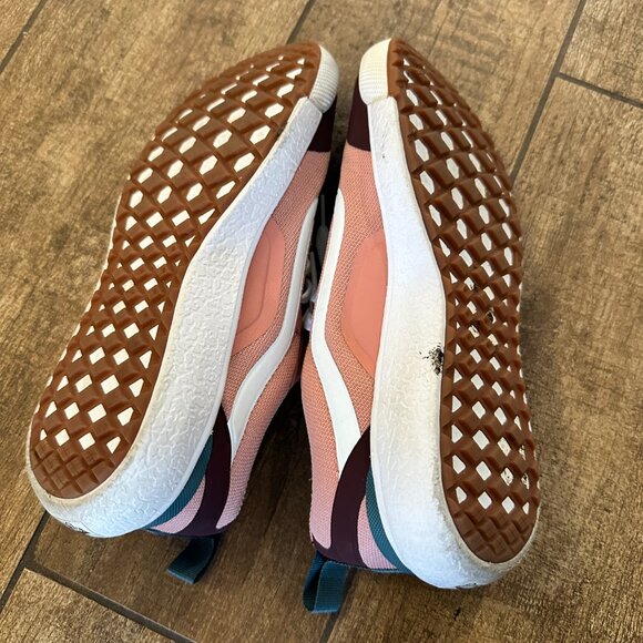 Women's  Ultra Range Vans Shoes - 7.5 - Picture 4 of 7